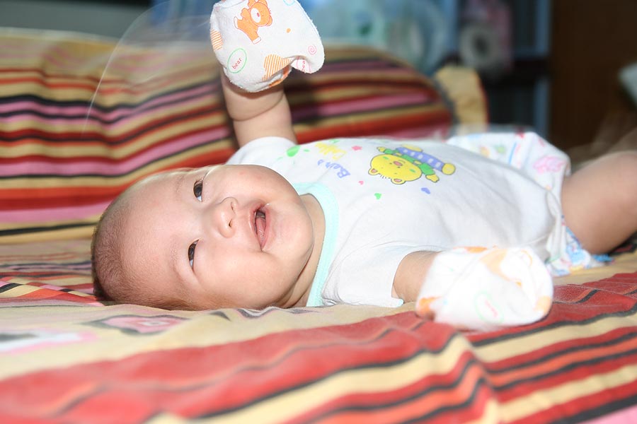 ใครเผลอเข้ามาหอมแก้มสุ่มสี่สุ่มห้าไม่ได้นะค้า....คุณพ่อสอนไว้ให้แย๊บซ้ายๆๆๆๆ :laughing: :grin: