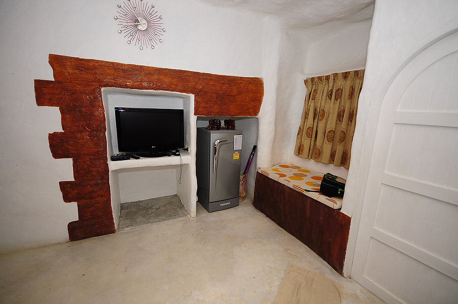 พอเข้ามาในบ้านไดโนก็กต้องสำรวจกันอีกแล้ว :grin: :grin: :grin: