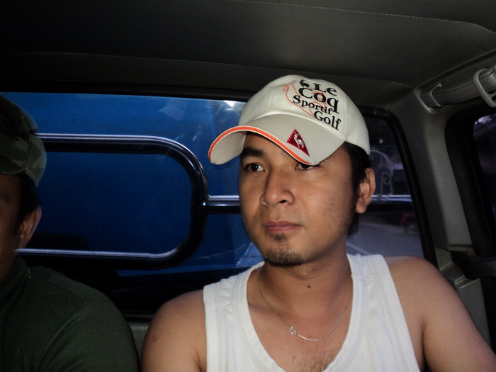 ผู้ต้องหารายแรกครับน้าศักดิ์ :laughing: :laughing: :laughing: