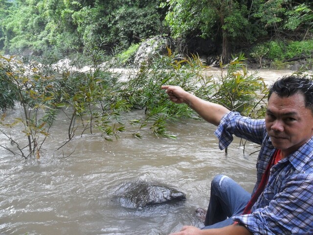 ฝนตกๆหยุดๆแต่เป้าหมายอยู่ข้างบนครับ :cheer: :cheer: :cheer: :cheer: