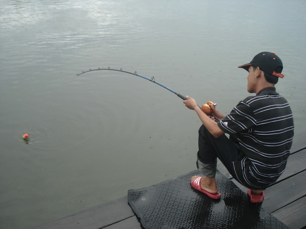 ...ต้องปรับท่าอัดครับ...แบบนี้เหนื่อย