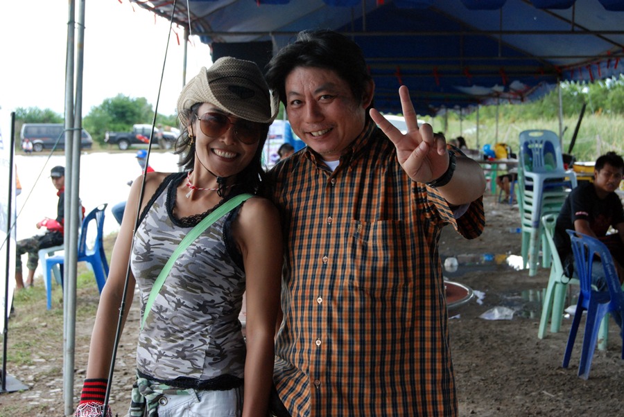 ว้าย...เค้าคือใครอ่ะเพ่..อิอิอิ :grin: :grin: :grin: