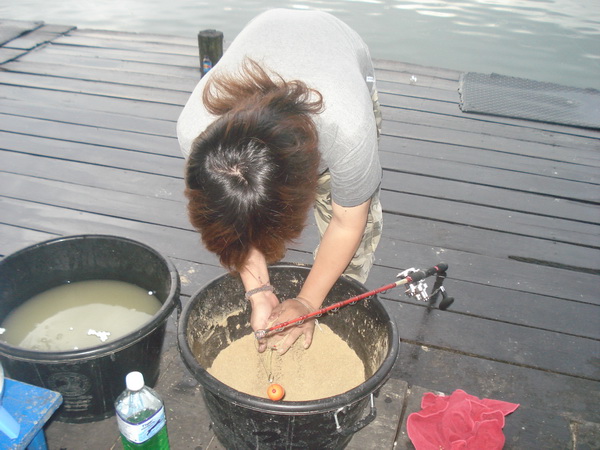 น้าอั้ม...พร้อมแล้ว..หลังจากแต่งตัวตั้งนาน