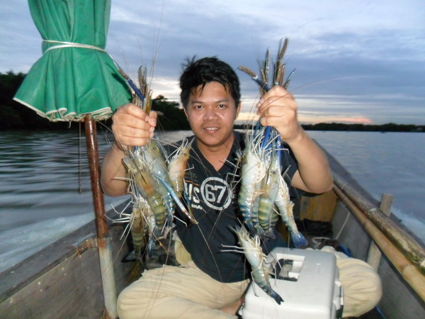 เอามั่ง  ๆ ชอบมากท่านี้....

 :cheer: :cheer: :cheer: