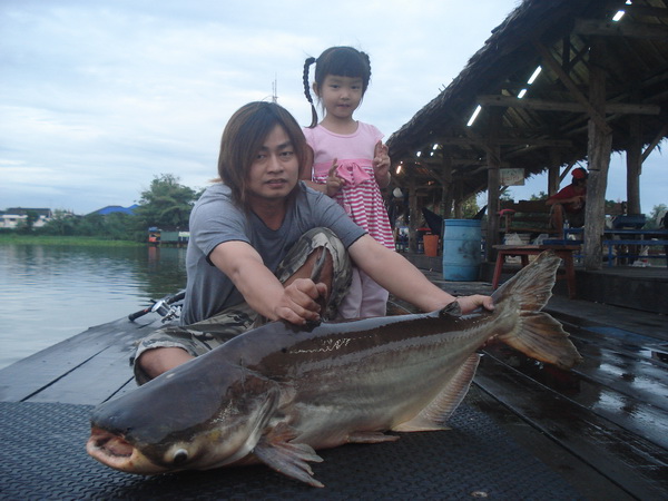 ขอคู่กับลูกสาวหน่อยครับ.....พาลูกมาครั้งแรก..+5555+