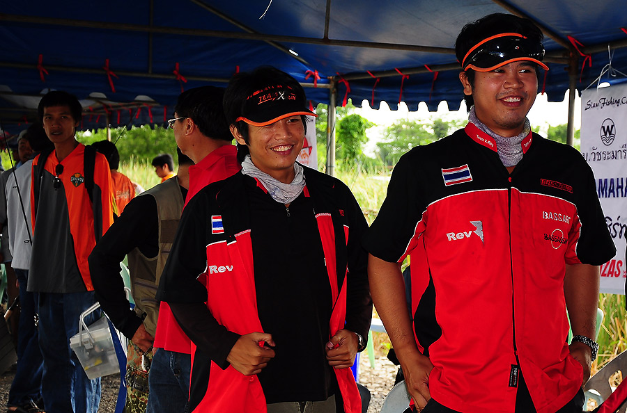 พี่น้อง น้าหมูน้าเม่นก็มาถึงแล้ว :grin: