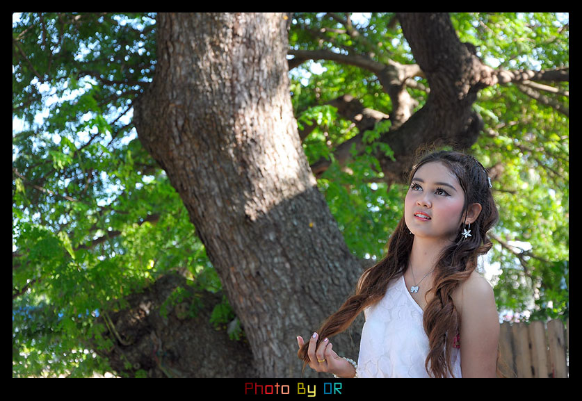 [q][i]อ้างถึง: DoctorK posted: 14-06-2554, 10:38:04[/i]

+ :cool:
โห แฟนสวยจังครับ ดูไม่ออกเลยว่า