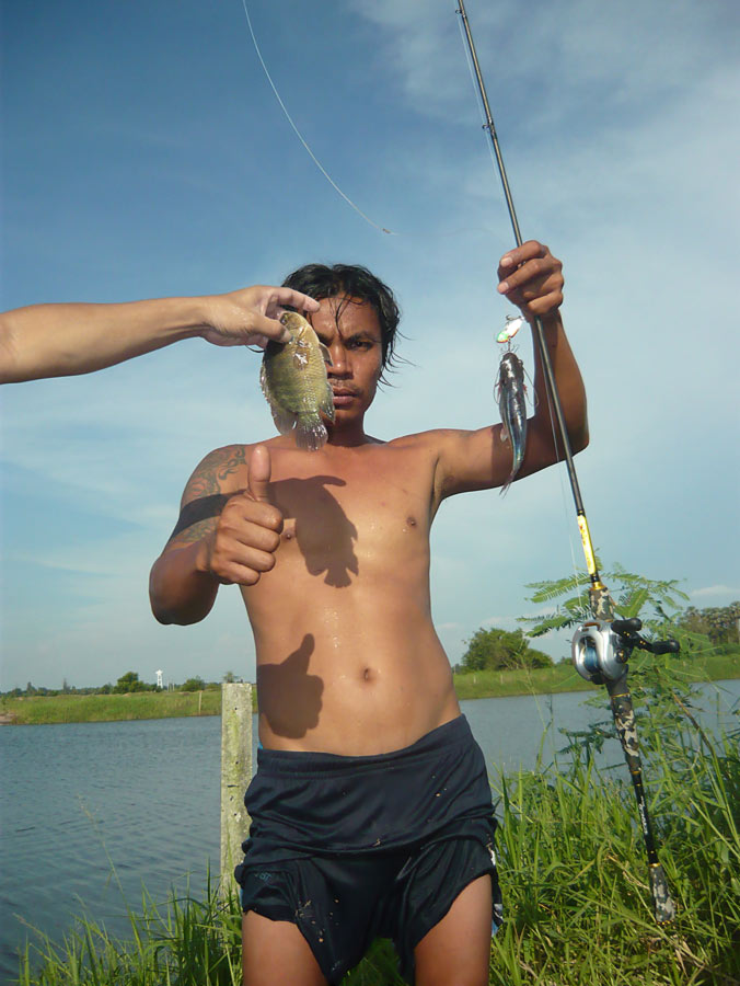 ตาเอขอหหล่อด้วยคนครับ :laughing: :laughing: