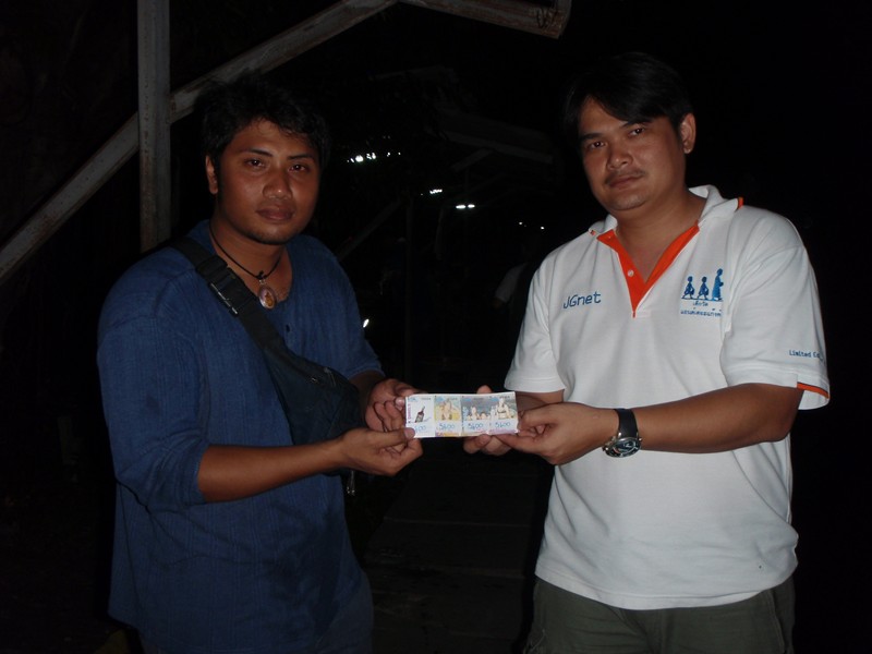 ต่อไปมาชมบรรยากาศรับรางวัลกันครับ  บัตรอาบน้ำ:grin: :grin: