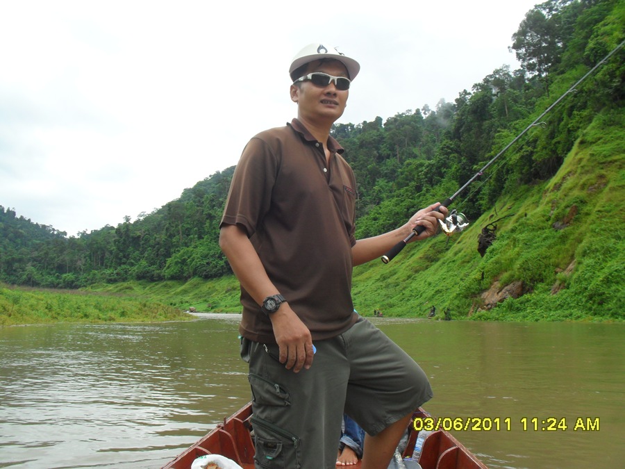 อัดปลาไปถ่ายรูปไป :cool: :cool: :cool: