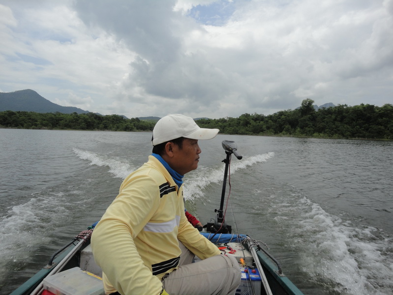โปรเคน ได้ขับเรือสมใจ ก่อนเข้าฝั่ง