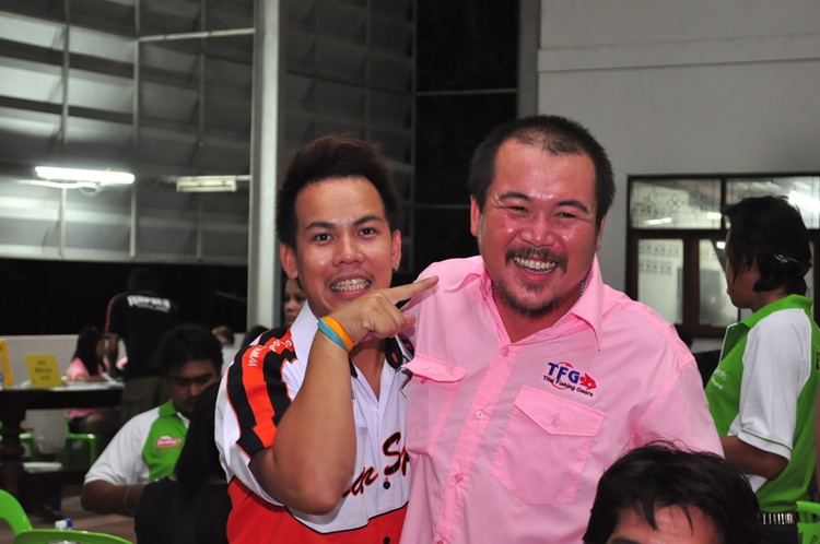 ป๊าด...........น้าเจี๊ยบกวนอูเข้าแล้ว............
 :cheer: :cheer: :cheer: :cheer: :cheer: :cheer:
