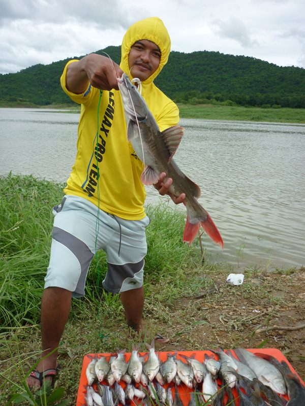  [center][b]ขอหน่อย^^[/b][/center]

[q] :cheer: :cheer: :cheer: :cheer: :cheer:[/q]
