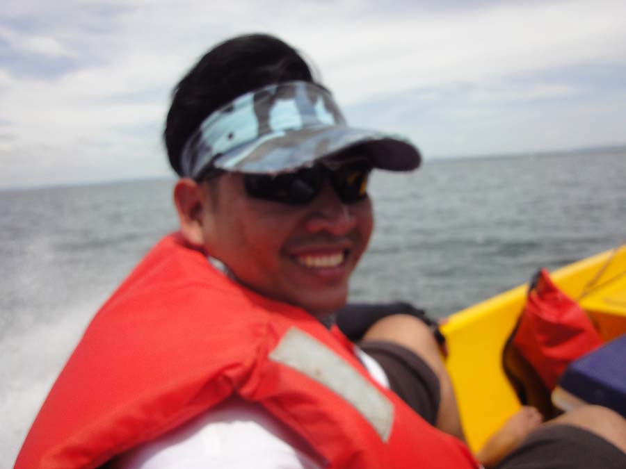  :grin: น้าหนู สมาชิกหมาดๆแอคชั่นลัวร์บอกครั้งนี้เป็นครั้งแรกที่ลงเรือ ลงเขื่อน  :grin: