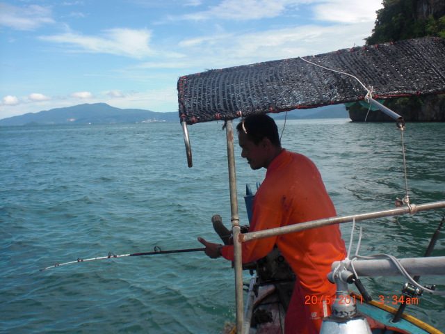 ช่วงเย็นเปลี่ยนหมายใหม่ คราวนี้จับของไต๋ท้ายเรือ