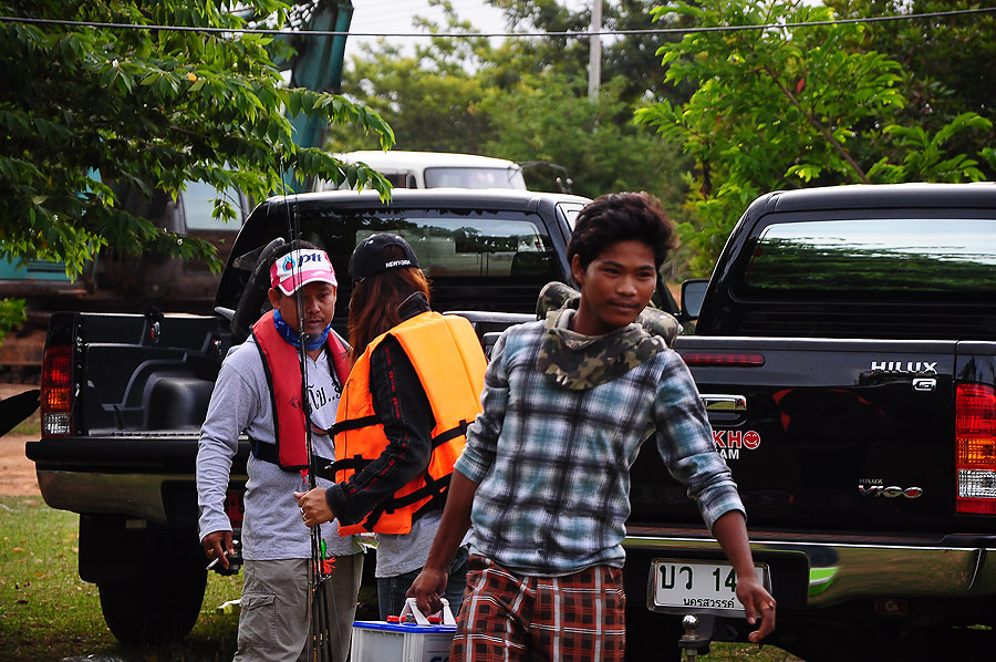 ป๊าดดดดดดดดดด.........ยังไม่ทันลงเรือเล