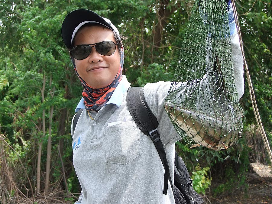 [b]ใกล้เข้ามาอีกนิสนึง อิอิ[/b]  :cool: :cool: :cool: :cool: :cool: :cool: :cool: :cool: :cool:

.