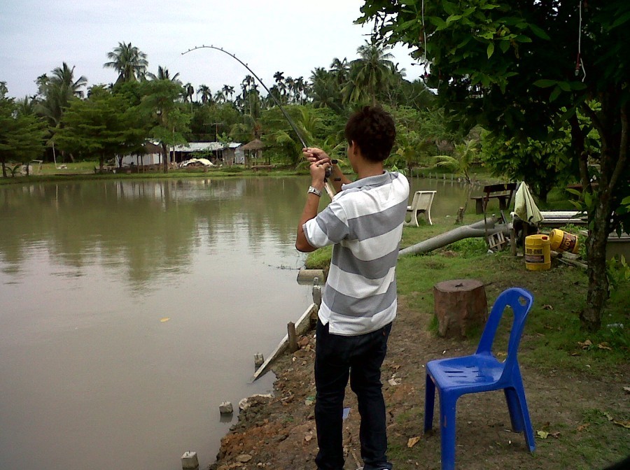  [b]สวัสดีครับน้า   tanapong001 [/b]
 [b]แล้วก็โดนบ้างแล้วครับผม   ตัวนี้เกร็งก้นขมิบครับ  กลัวหลุด