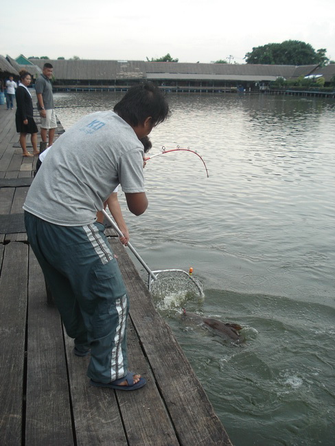 [q][i]อ้างถึง: NIRVANA1405 posted: 01-07-2554, 17:05:58[/i]

โอ้โห   แก๊งรอกดำบุกงานผมแล้ว  555555