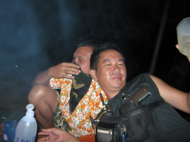  6 ขวดผ่านไป เริ่มเอียงเหมือนกันครับ :laughing: :laughing: :laughing: