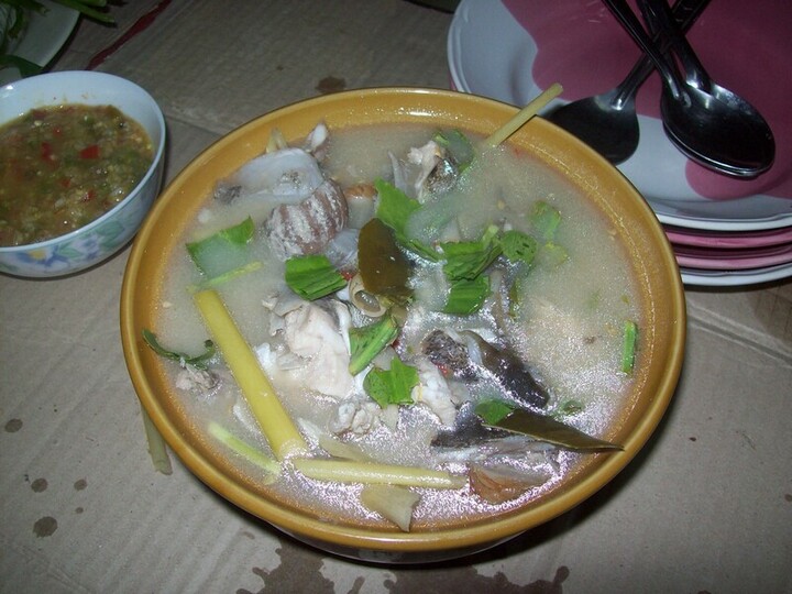 ต้มยำหัวปลาเก๋า  :umh: :umh: :grin: