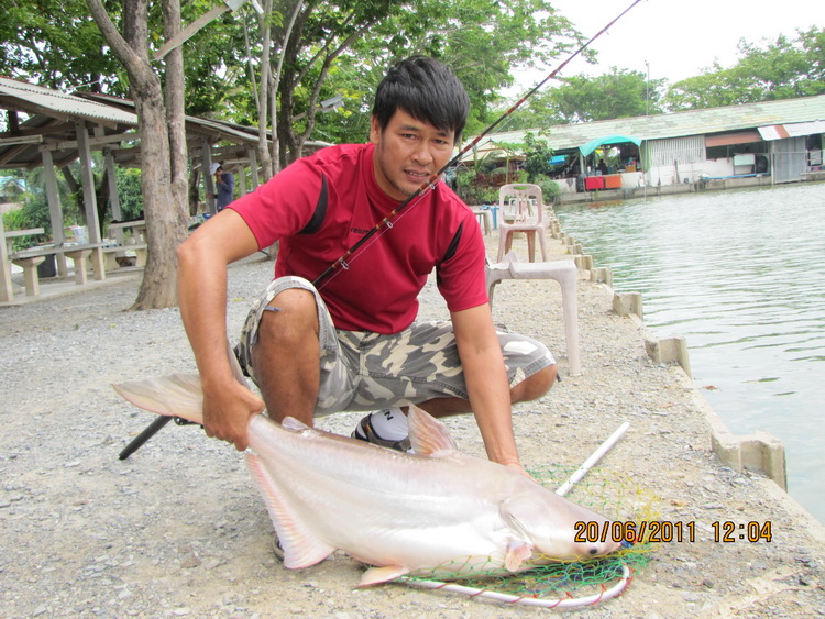 ขอโชว์หน่อยครับ

 :smile: :smile: :smile: 