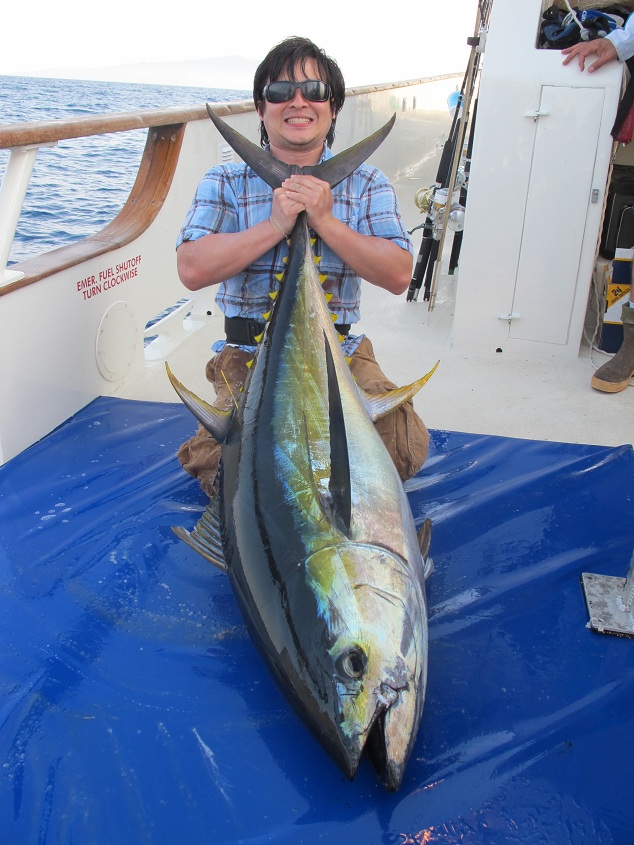 Yellow Fin Tuna คับ ไซด์รับเเขก  :blush: :love: :love: