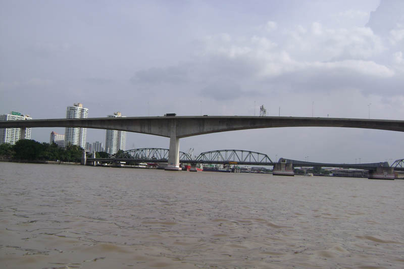 
สะพานพระราม 3 สะพานกรุงเทพ...มันจะเปิดให้เราไปไหมเนี่ย... :grin: