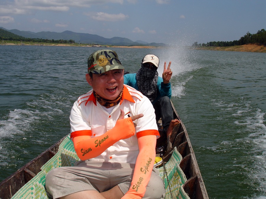 เฮฮา กันน่าดู :laughing: :laughing: :laughing: