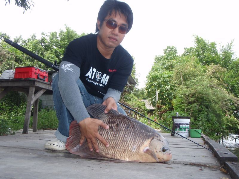 น้าป้อมครับ...คืนไหนว่างๆถ้าน้าป้อมจะไปเงาน้ำโทรชวนกันมั่งนะครับ...เมื่อวันเสาร์ไปมาแล้วได้ปลาตอแหลม