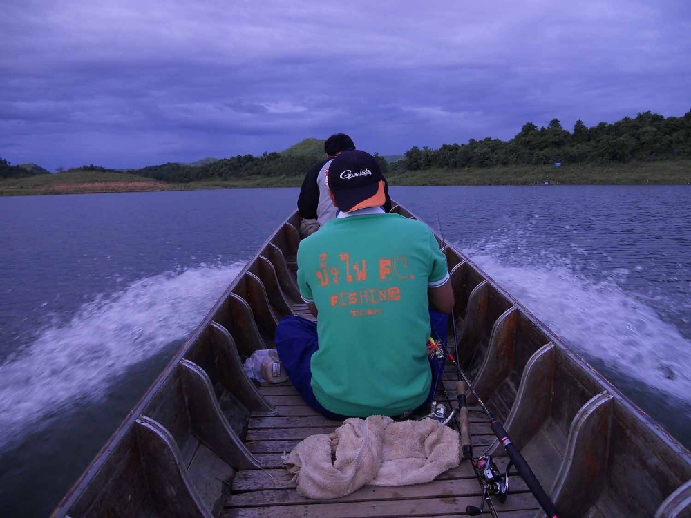 [q]เดี๋ยวรอน้าเอ๊กมาฉายต่อภาพในเรืออีกลำก่อนะคร้าบบบ [/q]

หวัดดีคร๊าบ มาแล้วคร๊าบ  กลับมาจากที่ทำ
