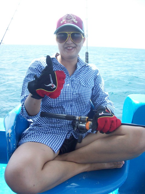ตกปลาไม่เท่าไหร่ แต่อุปกรณ์ต้องพร้อม  :laughing: :grin: