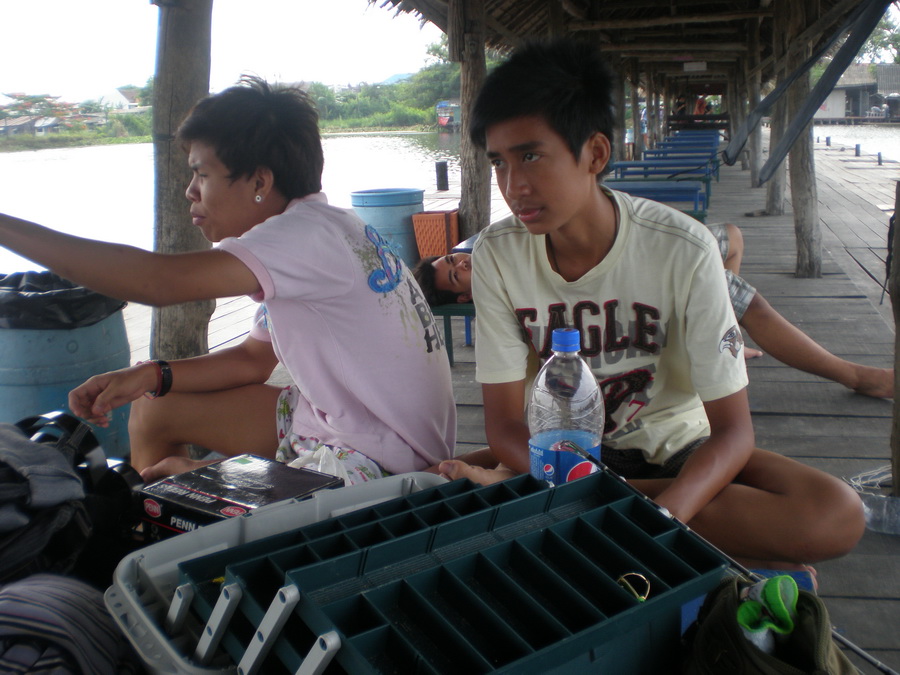 ไอพวกนี้มันกำลังมึนครับ มันจะดีดตอนช่วงดึกๆ :laughing: :laughing: :laughing: :laughing: