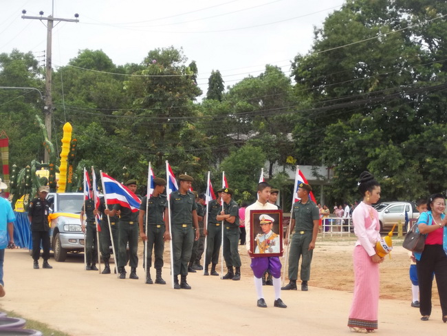 ของโรงเรียนสิรินธรวิยยานุสรณ์ครับ :kiss: :kiss: :kiss: