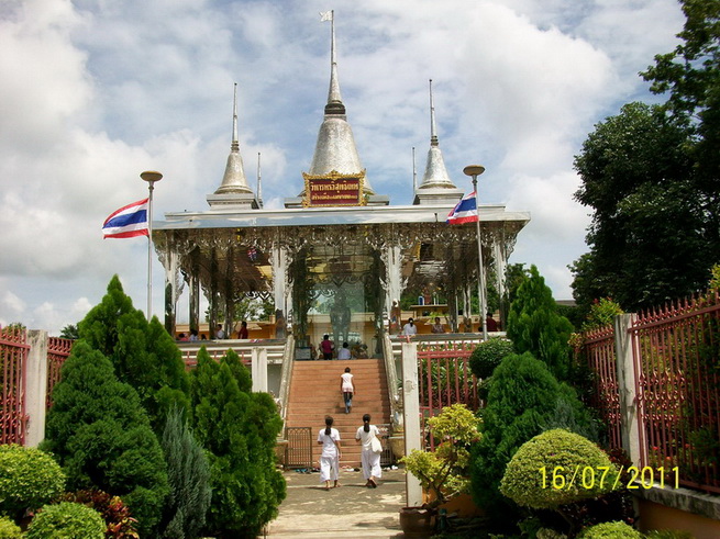 บริเวณ ลานพิธี ก็จะมี วิหารพระวิสุทธิเทพ 