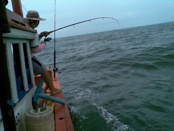 ท้ายเรือเพื่อนนนท์ได้อัดเหมือนกัน :cheer:
คันสปินกับสละมันสุด :grin: