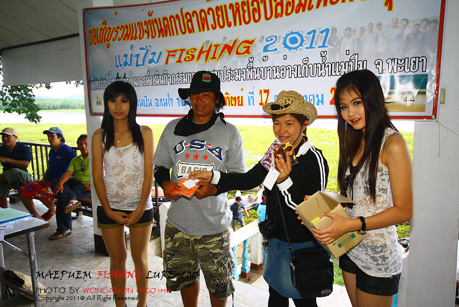 เจ้ติ๋วครับ ร้านสปิ๋ว ฟิชชิ่ง จ.เชียงราย มาด้วยใจจริงๆ ปลาก็ตกไม่เป็น นับถือครับ นับถือ :cheer: :che