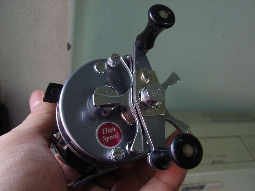 short twin handle