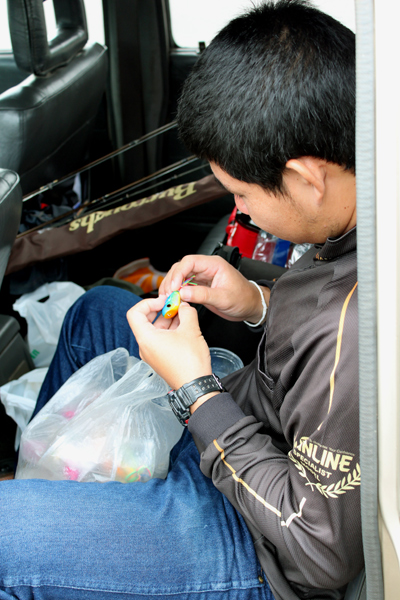 เจ้าเม่นดูอะไรอยู่เนี่ย





หวัดดีจ้าบอม...สบายดีเปล่า
