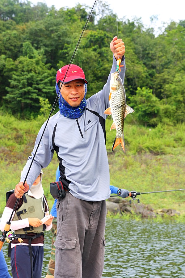 ท่านบนดอย  ลอดแว แล้ว จากเมือเที่ยง หลับหลังเรือ :laughing: