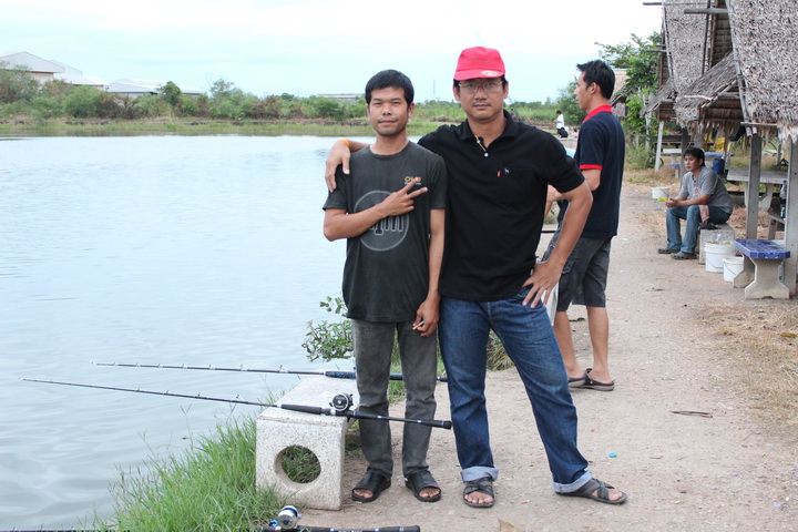 กล้องผม  canon 600d   ครับ    :cheer: :cheer: :cheer: :cheer:
