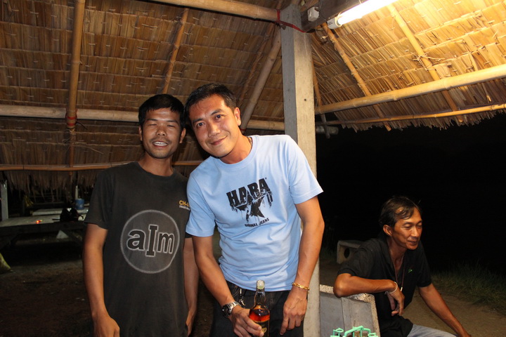 พักเหนื่อยครับ    :cool: :cool: :cool: