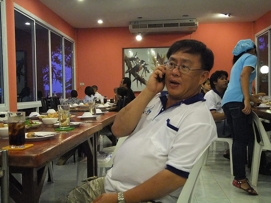 [b]เอ้า งานเข้าซ๊ะแร๊ะ น้าทวีเรา อิอิ[/b]  :laughing: :laughing: :laughing: :laughing: :laughing: :l
