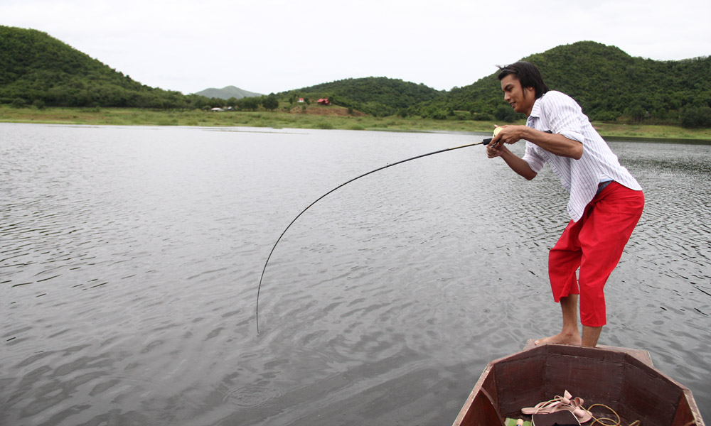 มุดใต้ท้องเรือ

 :cheer: :cheer: :cheer: :cheer: :cheer: :cheer: