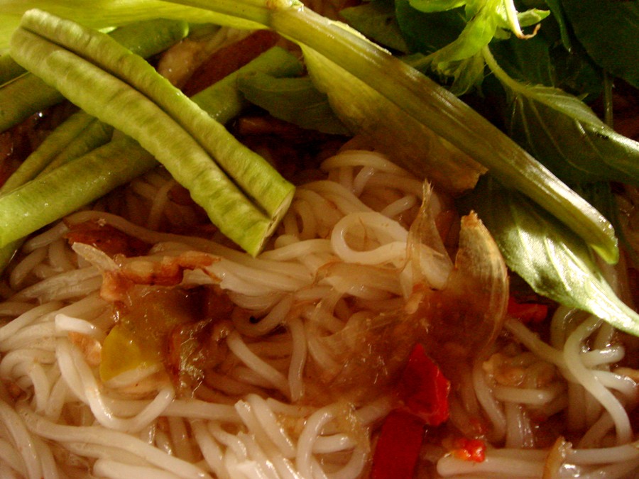 ข้าวปุ้นซาว....ของแซบ  อ. สิรินธร....ขอบอก....  อย่างแหล่ม......อร่อยแข็มไม่ซ้ำแบะๆๆๆแบบๆๆ :umh: :um