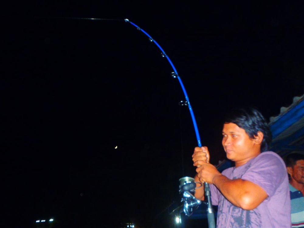 รอดเเล้วตรู นึกว่าปั้นเอง ตีเองปลาจะไม่เเหลกเเล้ว  :grin: :grin: :grin: