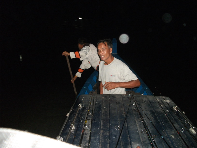 ช่วยกันพายเข้าฝังเอาผ้านวมออกได้เดินทางตามหาฝันกันต่อคับ