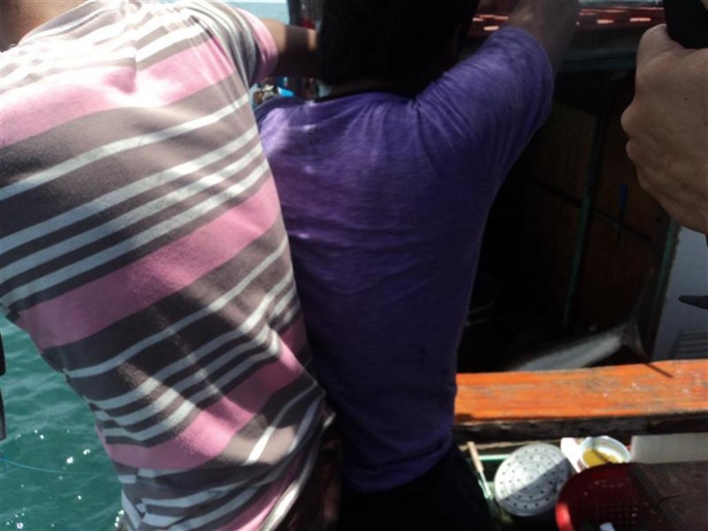 จังหวะยกขึ้นเรือ ทุลักทุเลน่าดู