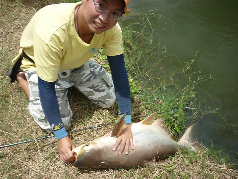 นี่ไม่ใช่รูปสาธิตการปั๊มหัวใจน๊ะครับ