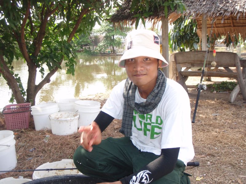 ขอบคุณมิตรภาพดีๆที่เกิดขึ้นในวันนั้นด้วยนะครับ...สังคมตกปลาทำให้ผมมีเพื่อนดีๆเพิ่มขึ้นอีกแล้ว.... :c